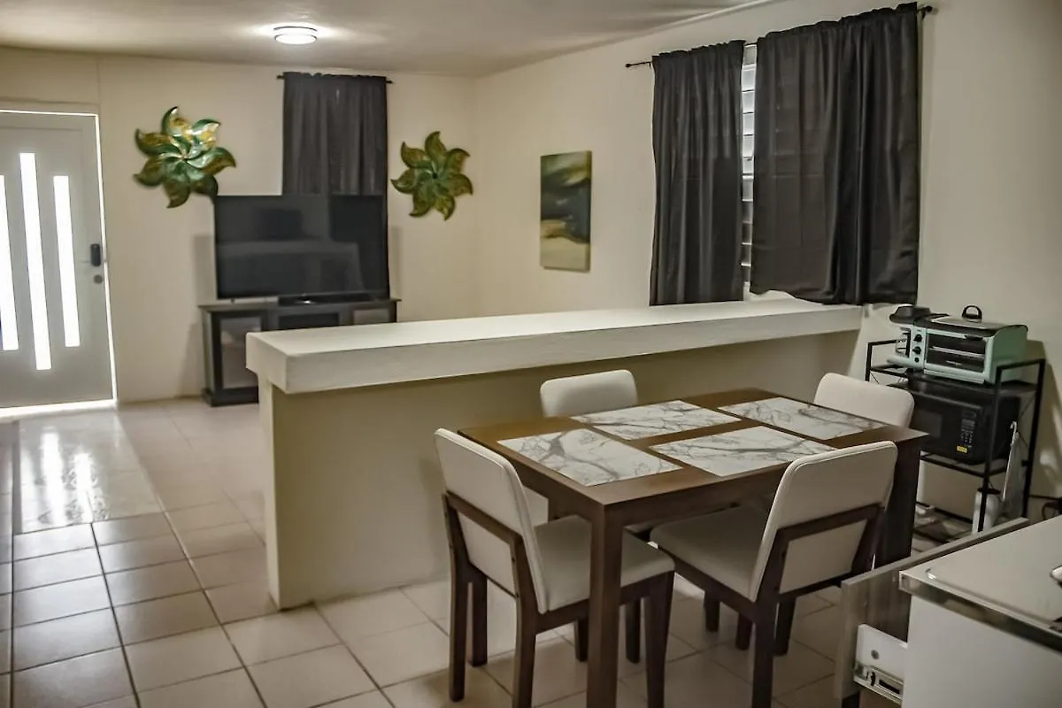 8Br Near Airport, Pool, Rooftop And Game Room Carolina