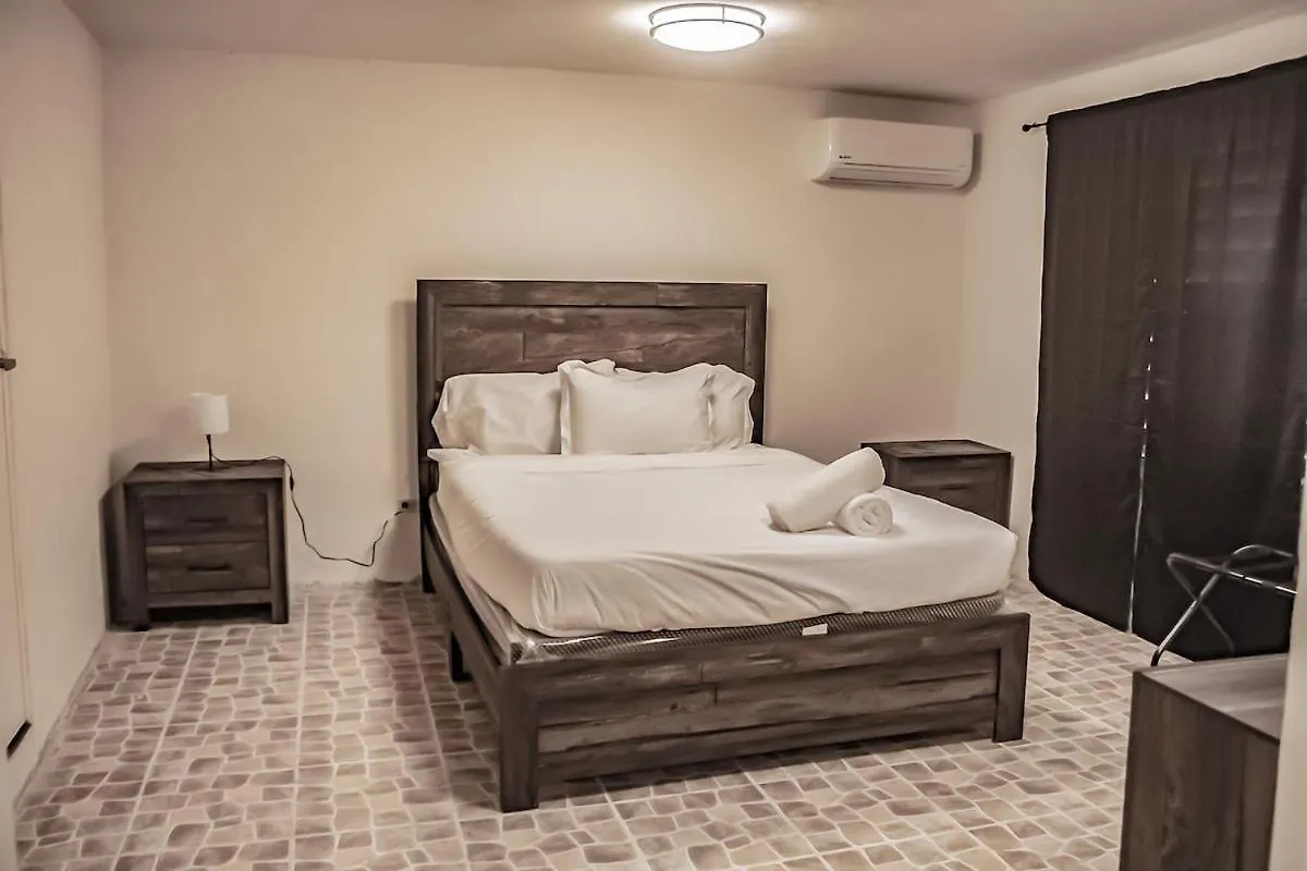 8Br Near Airport, Pool, Rooftop And Game Room Carolina Holiday home