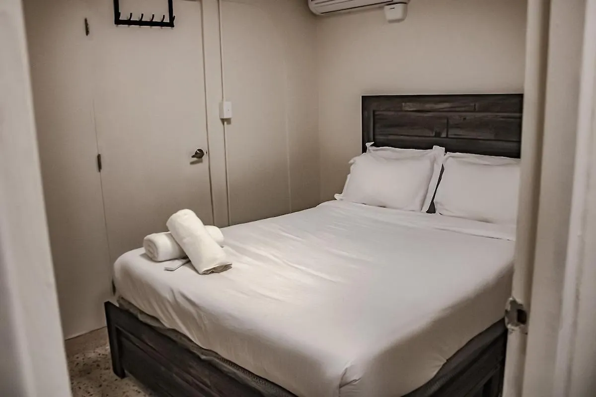 8Br Near Airport, Pool, Rooftop And Game Room Carolina 0*,  Puerto Rico