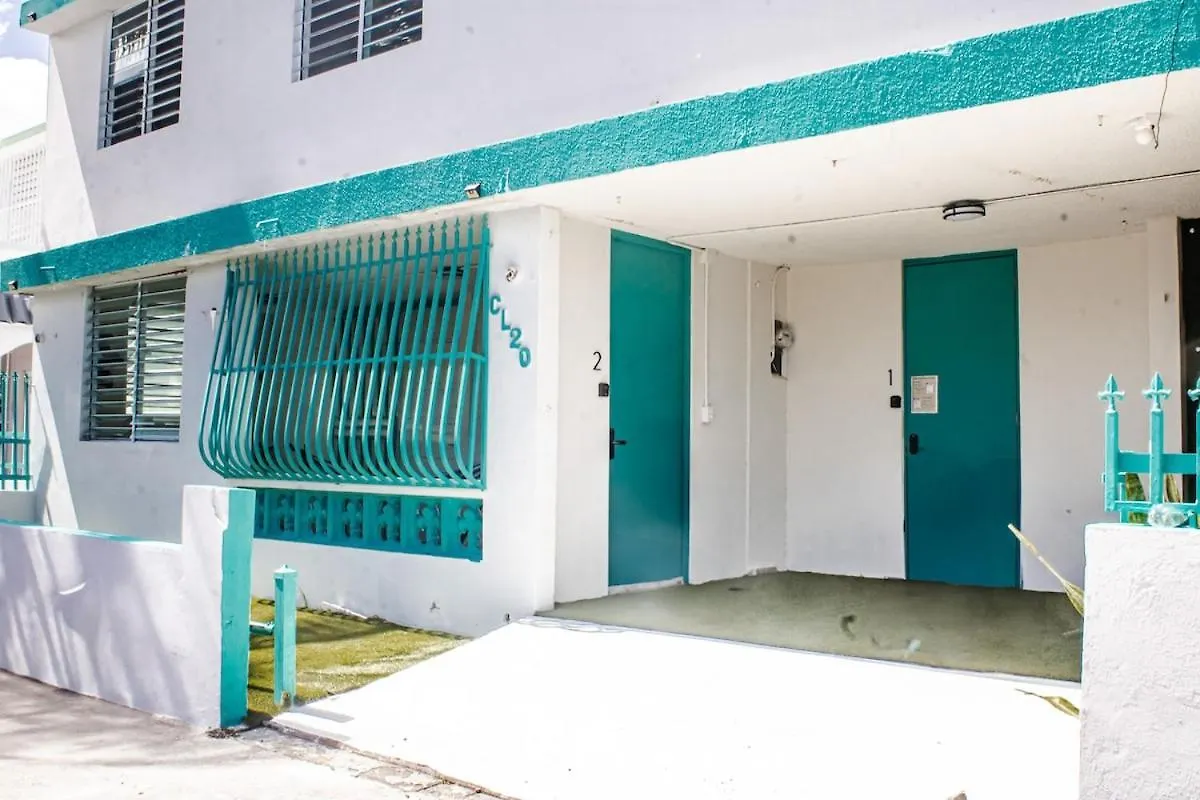 8Br Near Airport, Pool, Rooftop And Game Room カロライナ